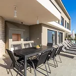 Villa Sunrise Bay *